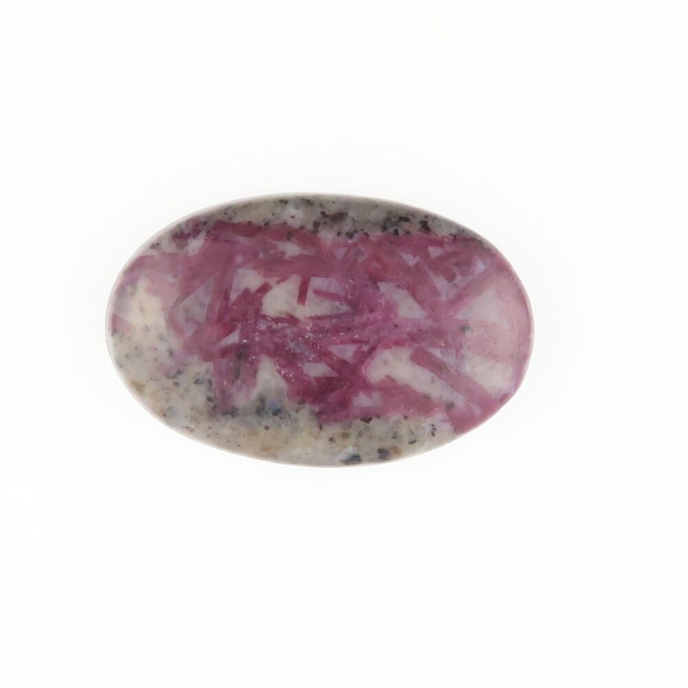 Ruby in zoisite cabochon - 4512