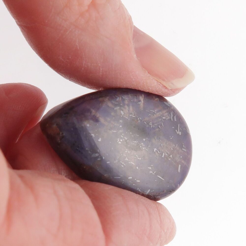 Sapphire cabochon with sheen & trapiche-like inclusions - 3149