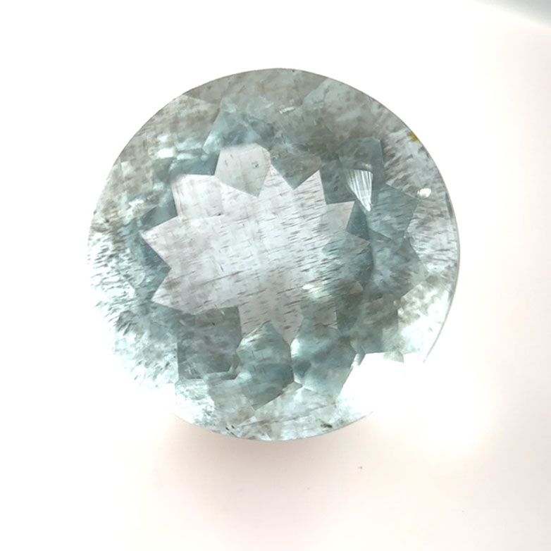 Aquamarine with hematite inclusions - 4530