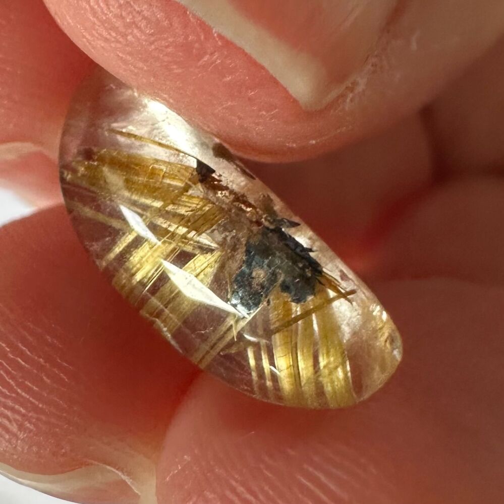 Rutilated quartz & hematite "star" cabochon - 4387
