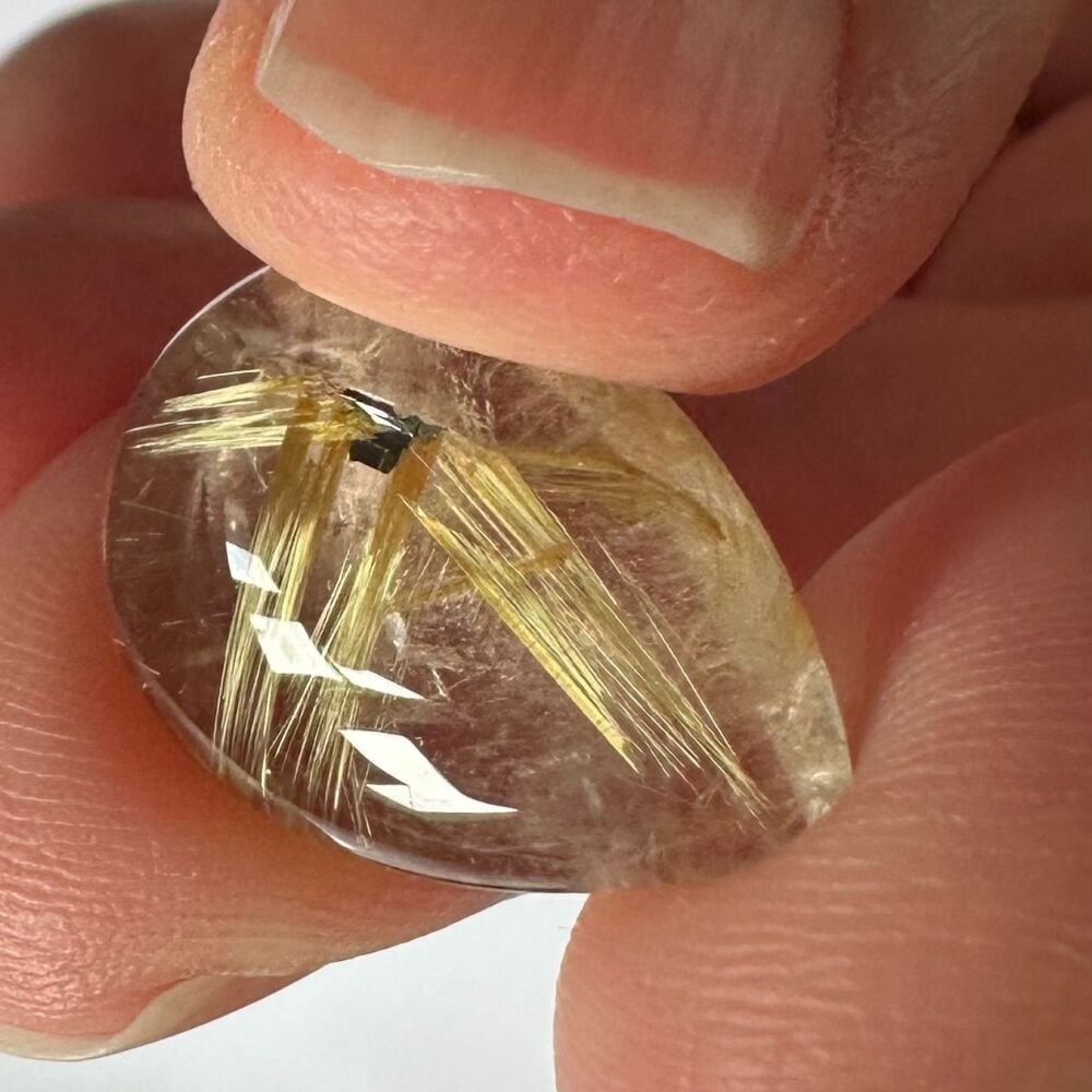 Rutilated quartz & hematite "star" cabochon - 4367