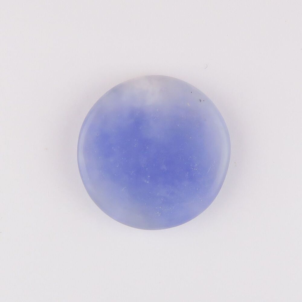 Hackmanite cabochon with fluorescence - 4362