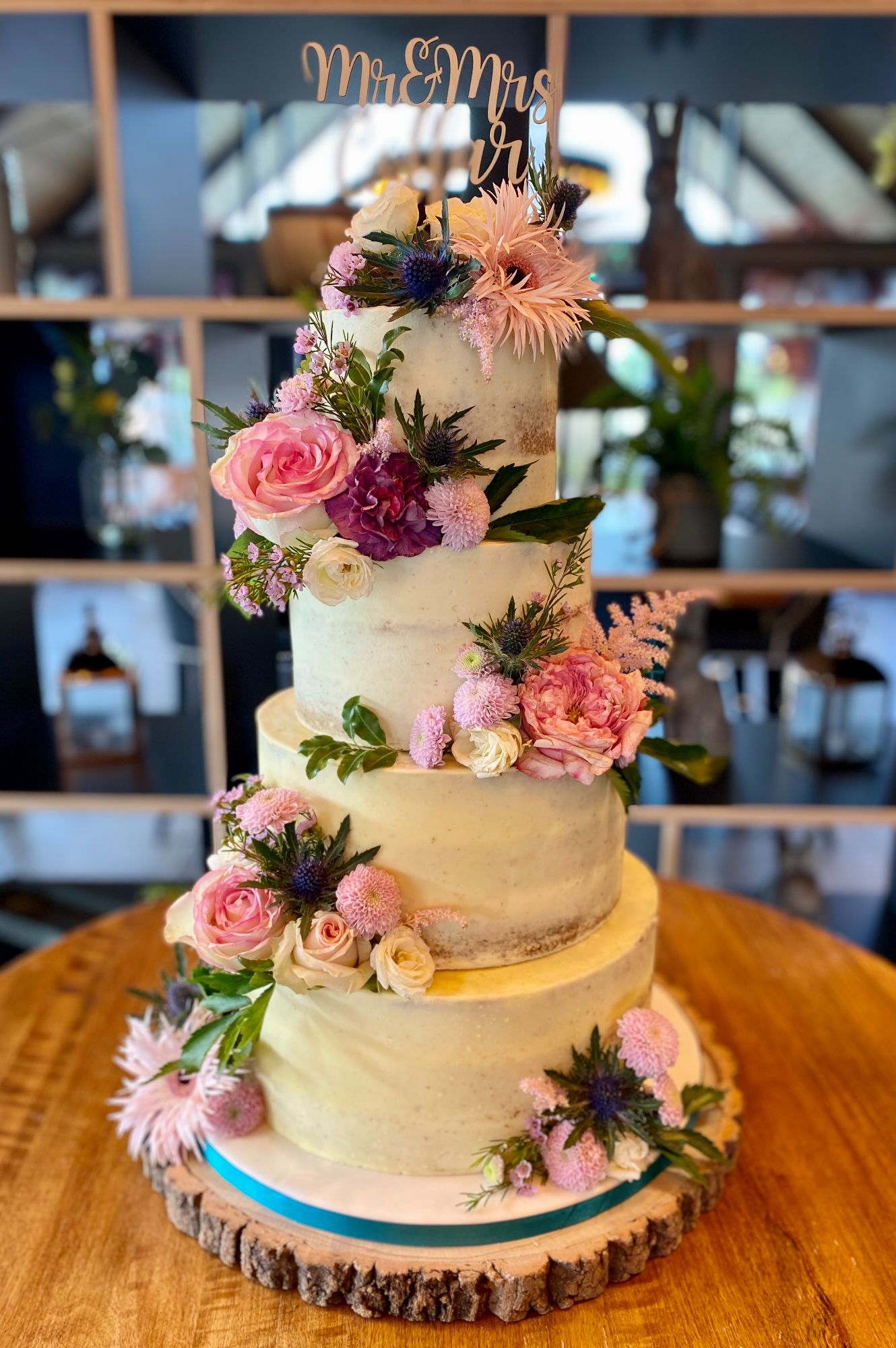 Helen Jane Cake Design, Christchurch, Dorset - wedding cakes (26)