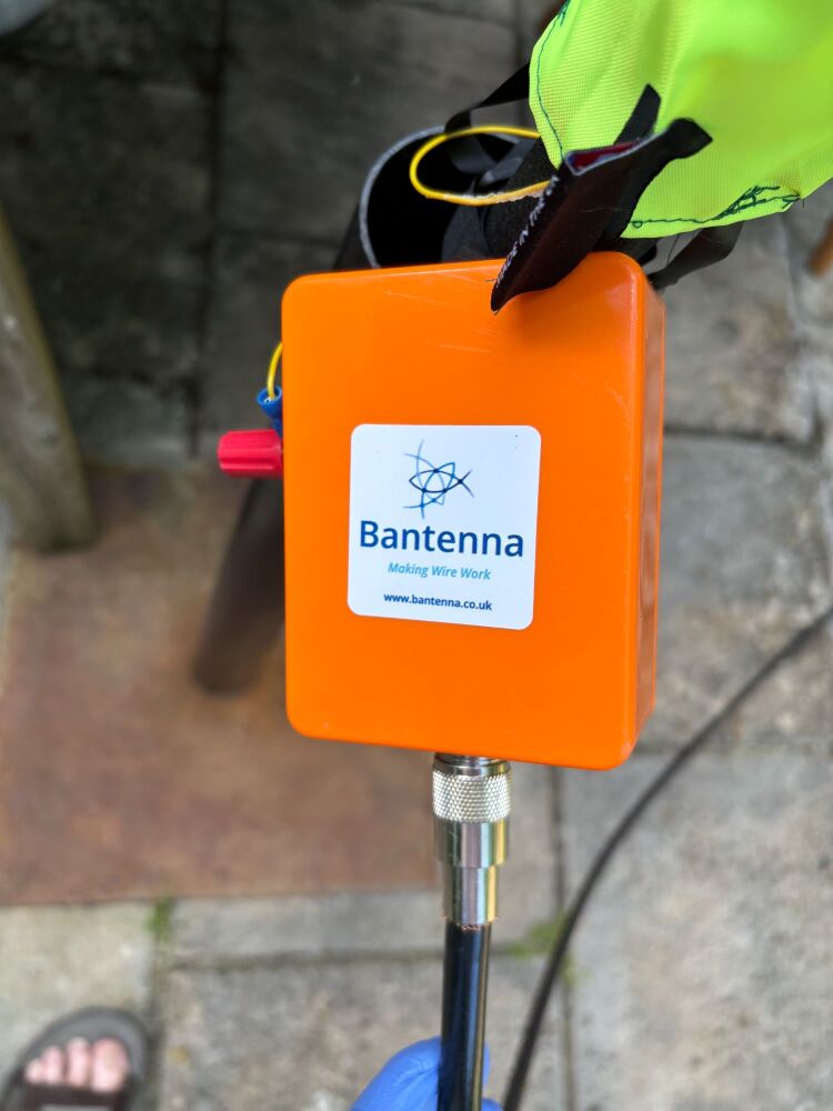 Waterproof sleeve supplied with 7m mast