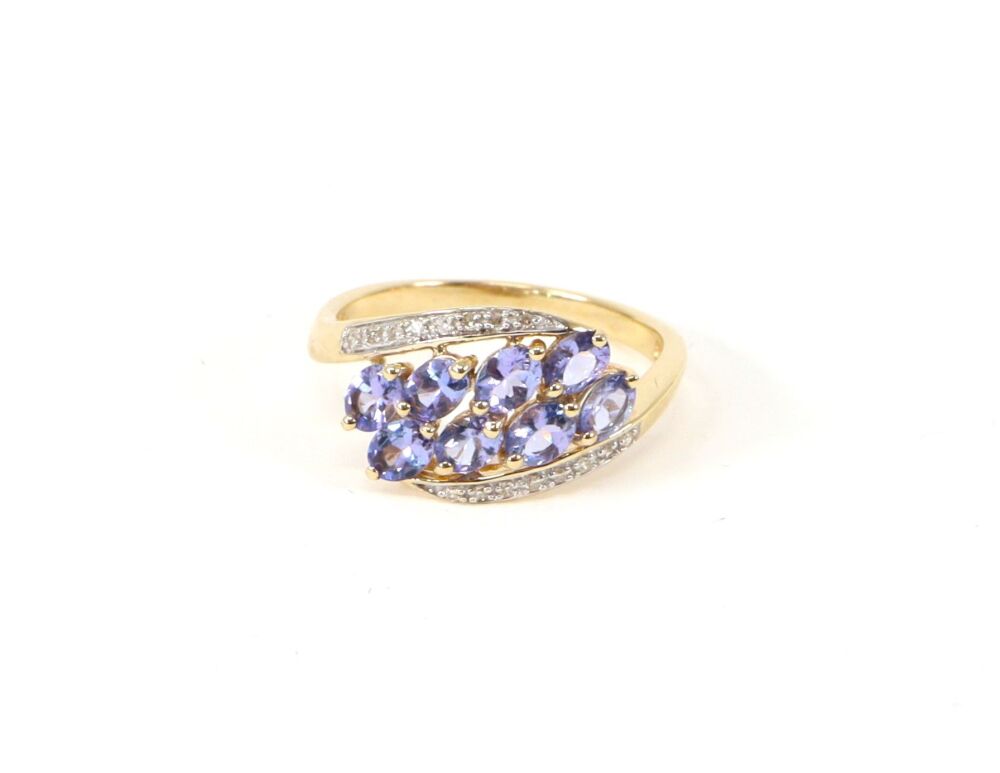 9ct Gold Tanzanite & Diamond Cluster Ring   #2465