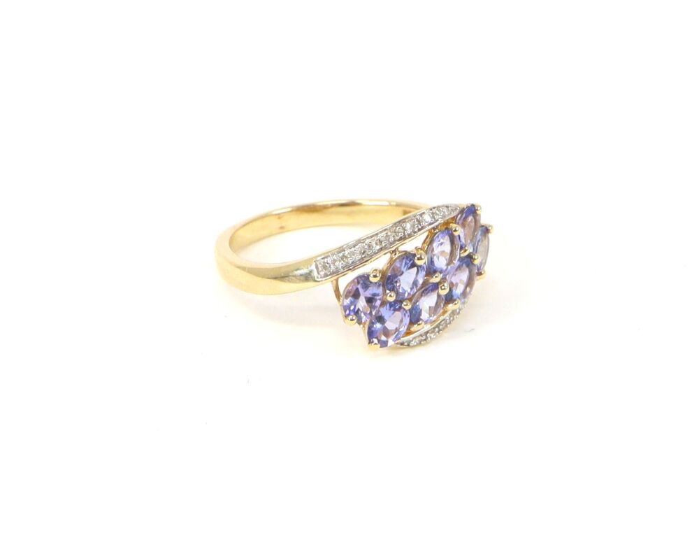 9ct Gold Tanzanite & Diamond Cluster Ring   #2465