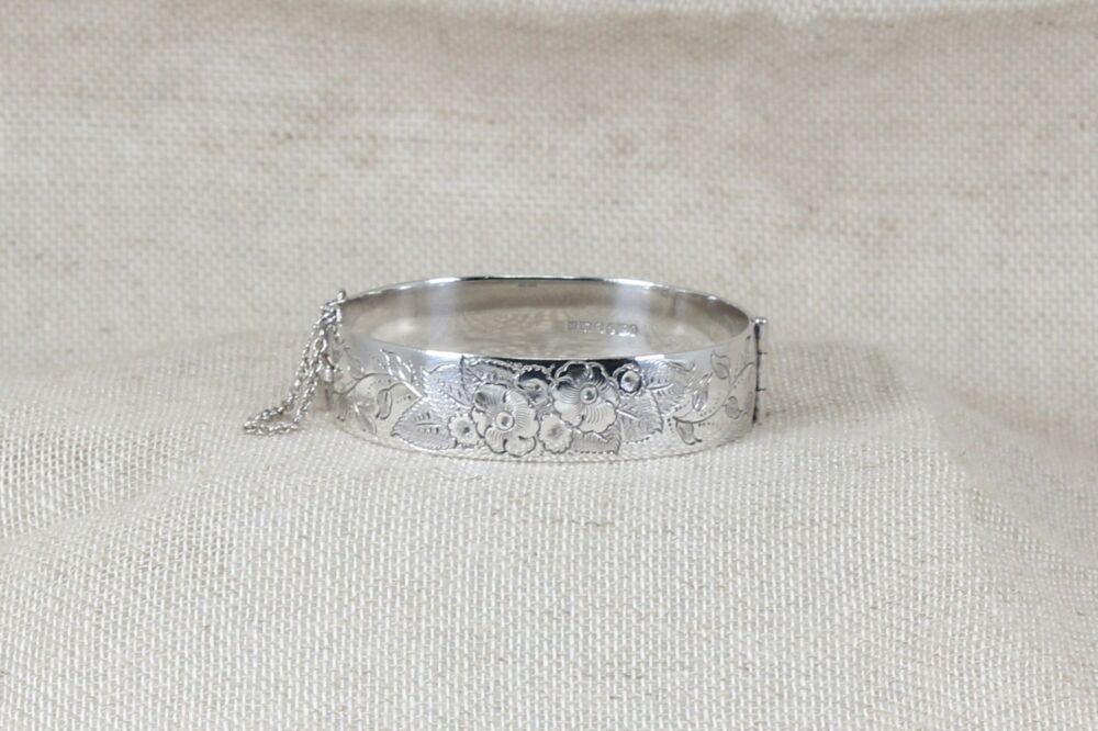 Vintage Silver Hinged Bangle  #2875