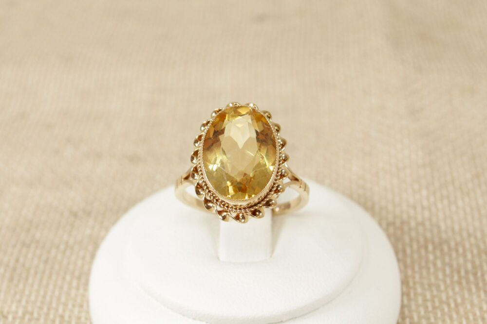 Vintage 9ct Gold Honey Citrine Solitaire Ring  #3017