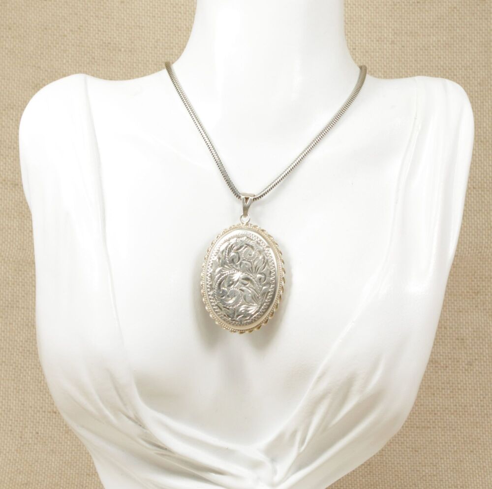 Vintage Silver Hinged Locket & Snake Chain  #3066