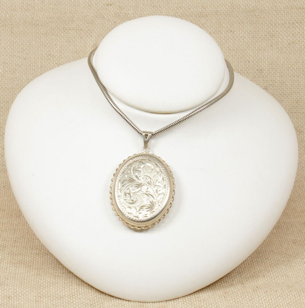 Vintage Silver Hinged Locket & Snake Chain  #3066