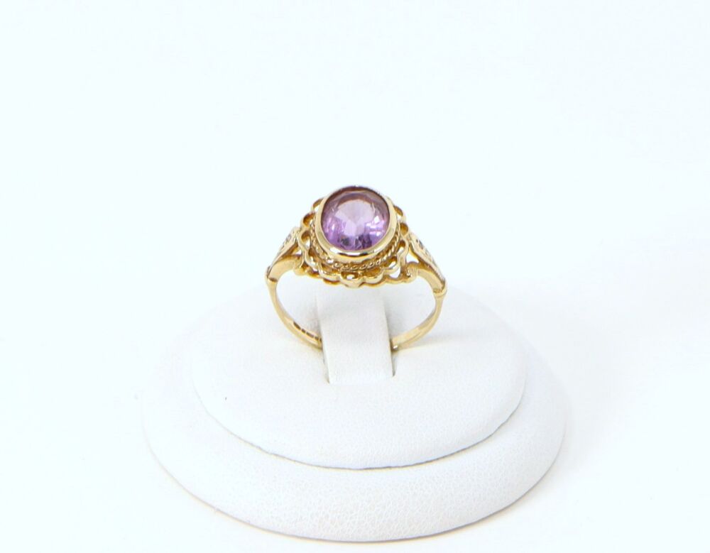 Vintage 9ct Gold Amethyst Ring  #0857