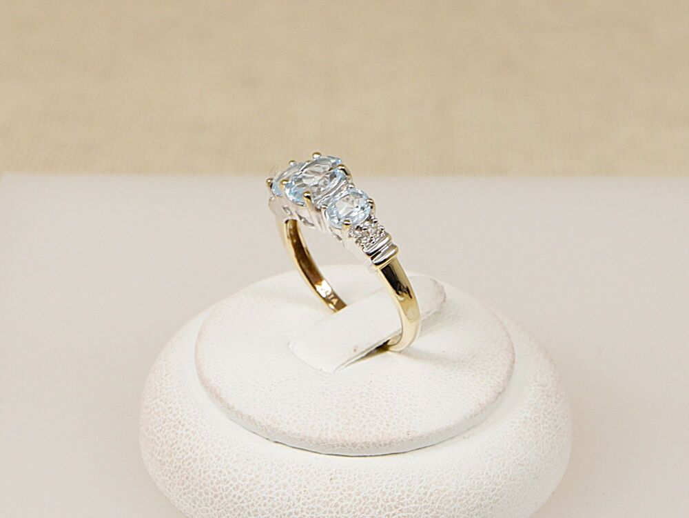 9ct Gold Blue Topaz & Diamond Trilogy Ring  #3515