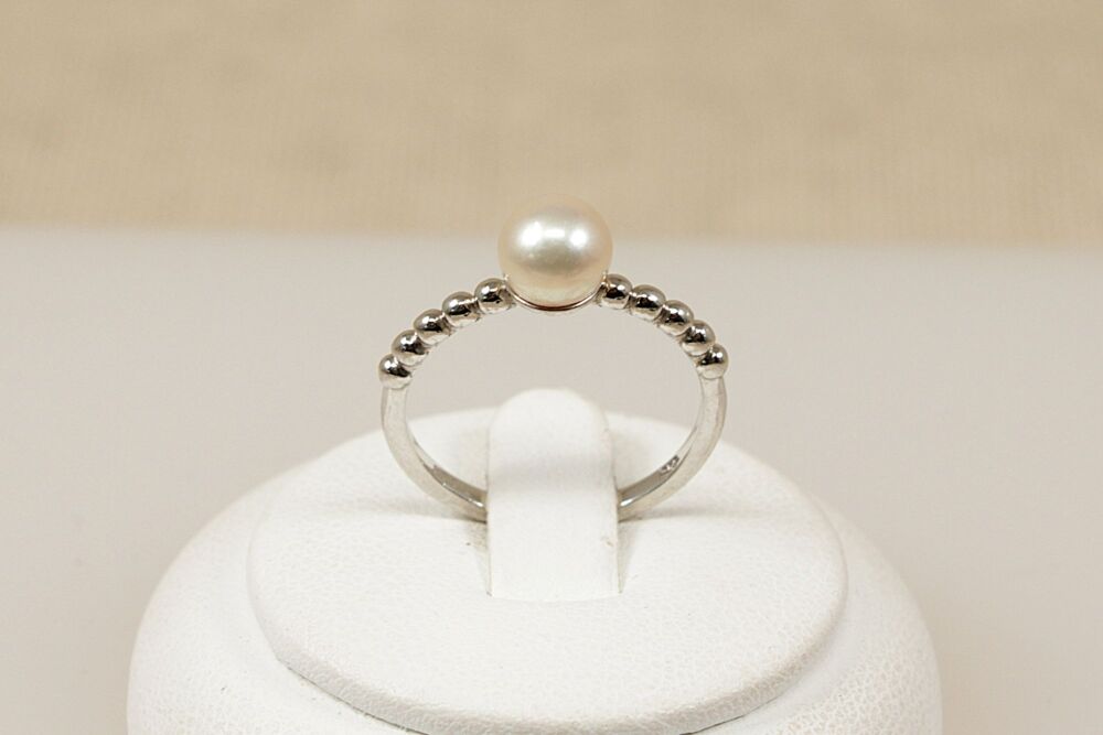 Silver & Pearl Ring  #3687