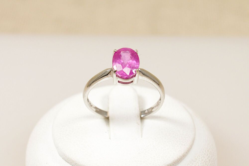 9ct White Gold Pink Sapphire Solitaire Ring   #3829