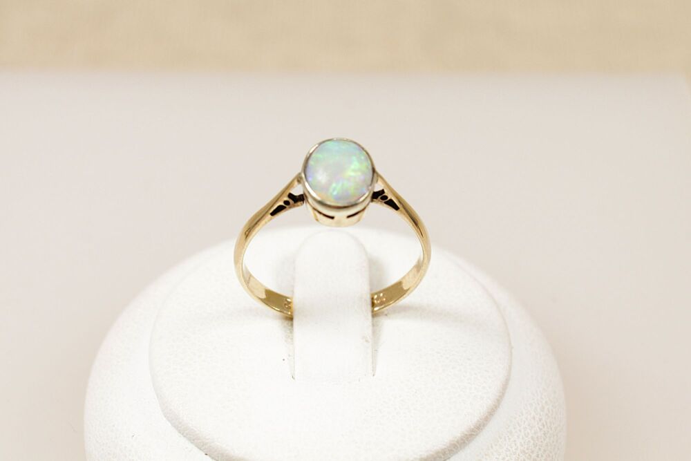 Vintage 9ct Gold Fire Opal Solitaire Ring  #3830