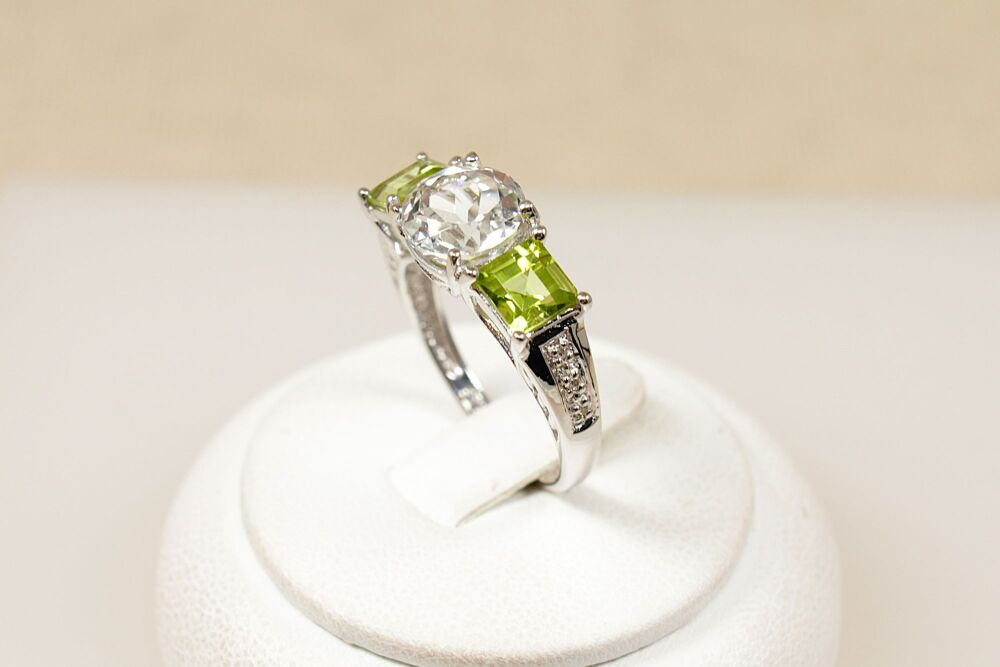 9ct White Gold White Sapphire & Peridot Trilogy Ring  #3776