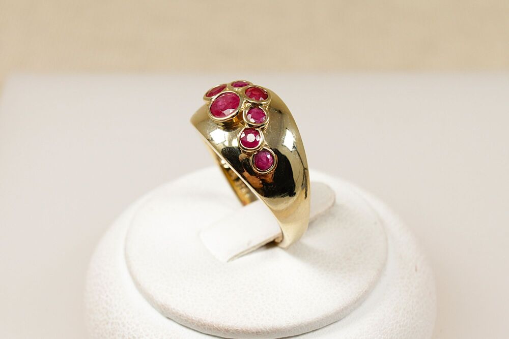 Vintage 9ct Gold Ruby Ring  #3824