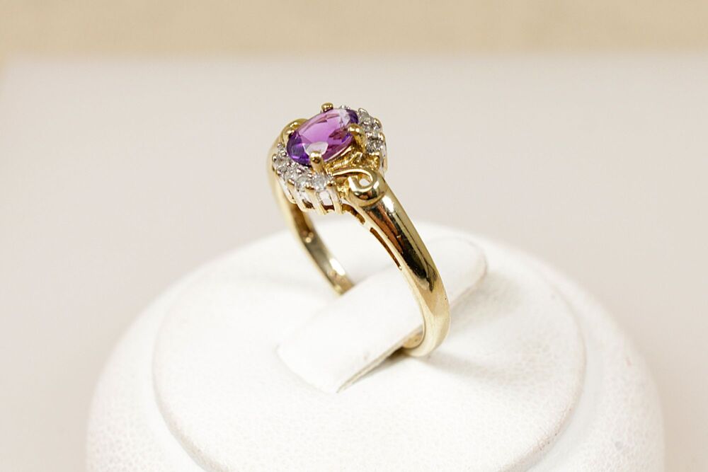 9ct Gold Amethyst and Diamond Ring   #3795