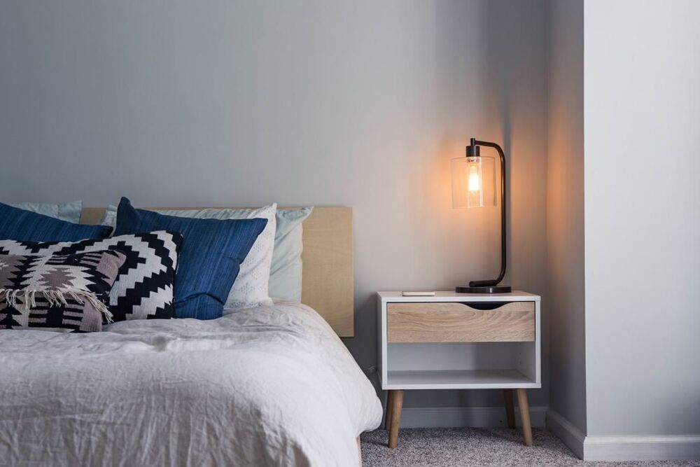 Black Metal Bedside Lamp