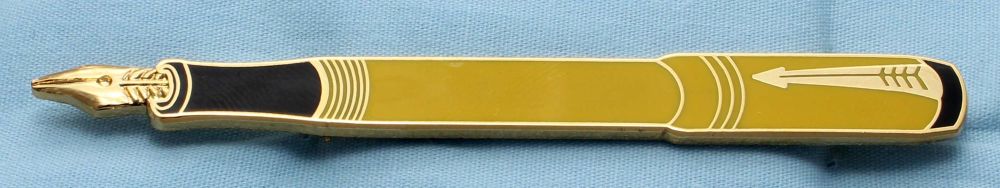 Parker Duofold Mandarin Yellow Lapel Pin Badge. (S334)