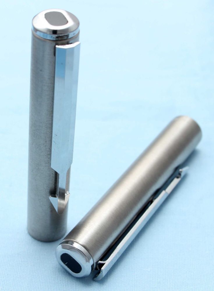 Parker Arrow Fountain Pen Cap in Brushed Stainless Steel. (S244)