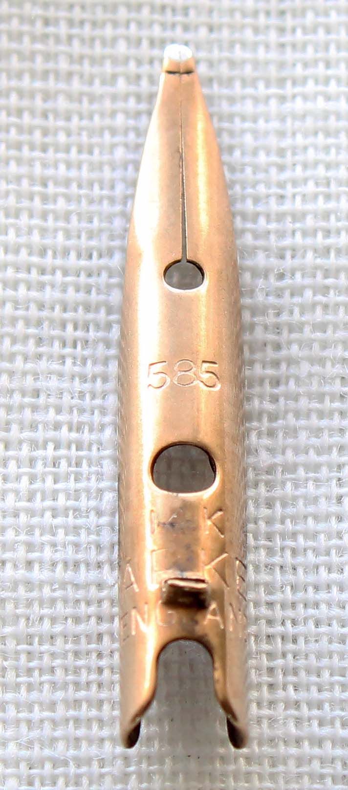 N992 - Parker 61 Broad Right Oblique Nib