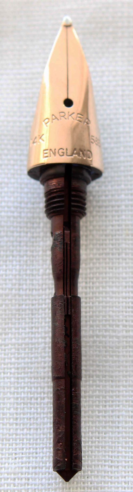 N984 - Parker 65 Broad Nib