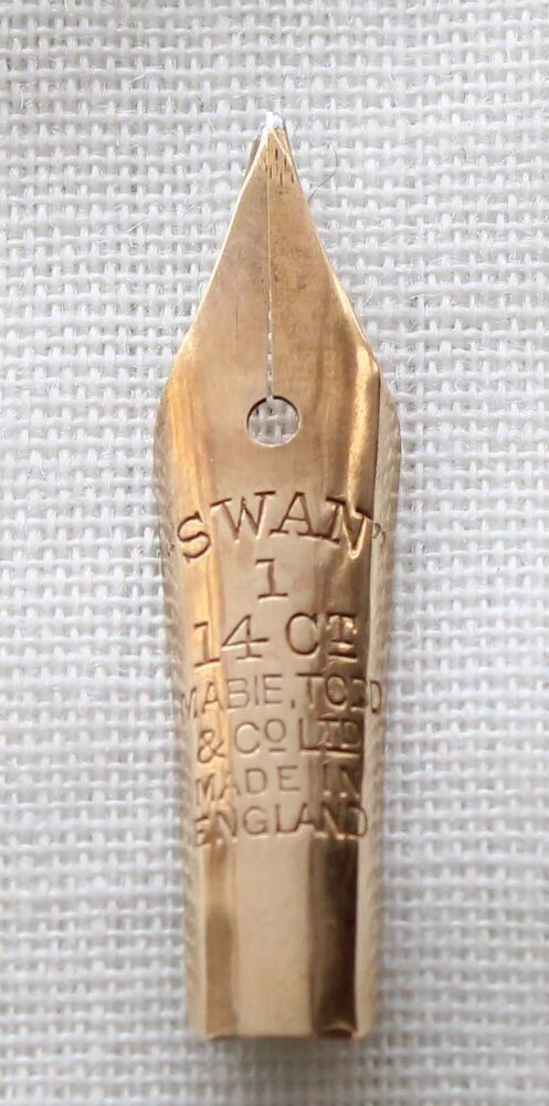 N1019 - Swan #1  Medium Nib