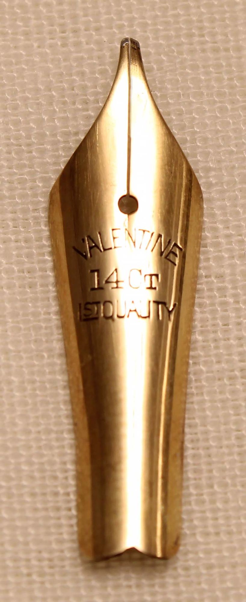N706 - Valentine Medium Nib