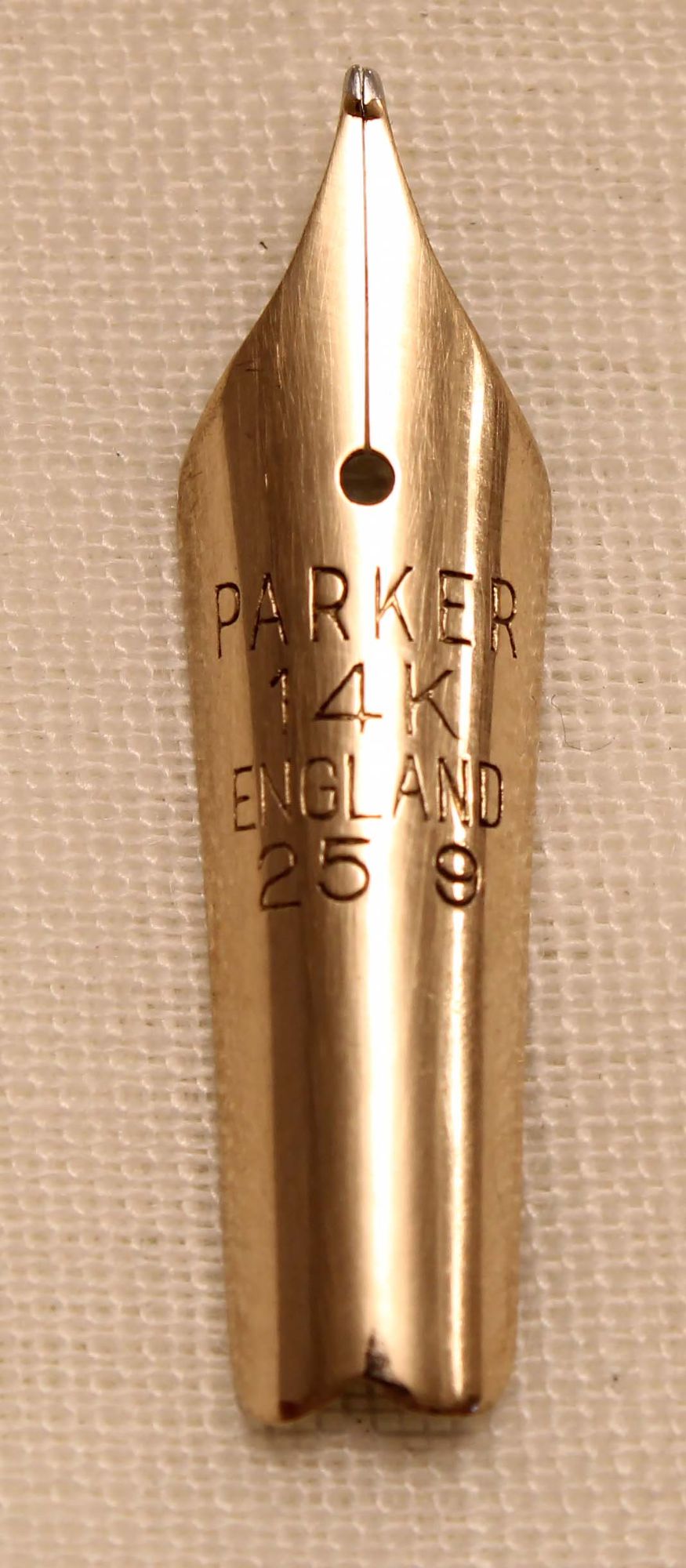 N1300- Parker Duofold No.25 Medium Nib
