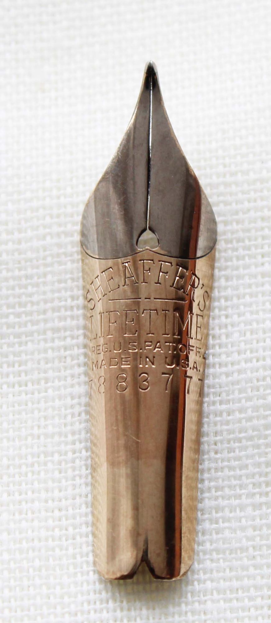 N1072 - Sheaffer Lifetime Medium Nib