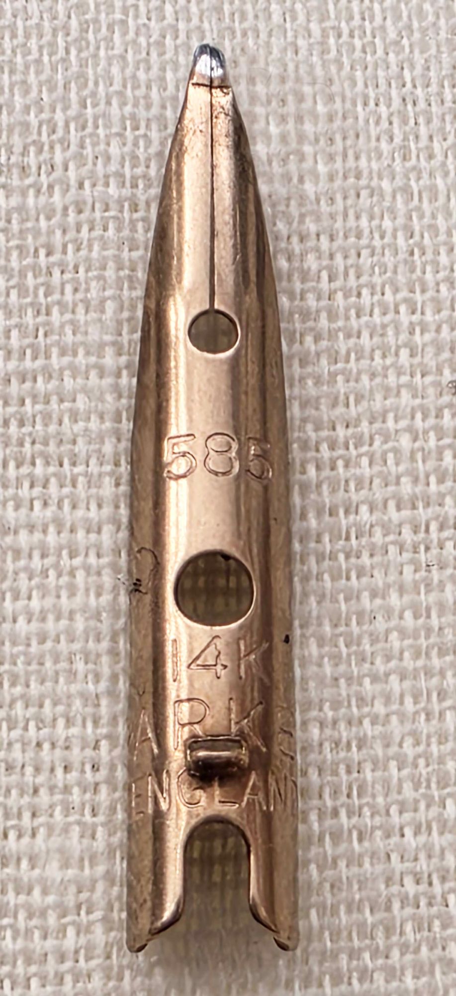 N1157 - Parker 61 Broad Nib