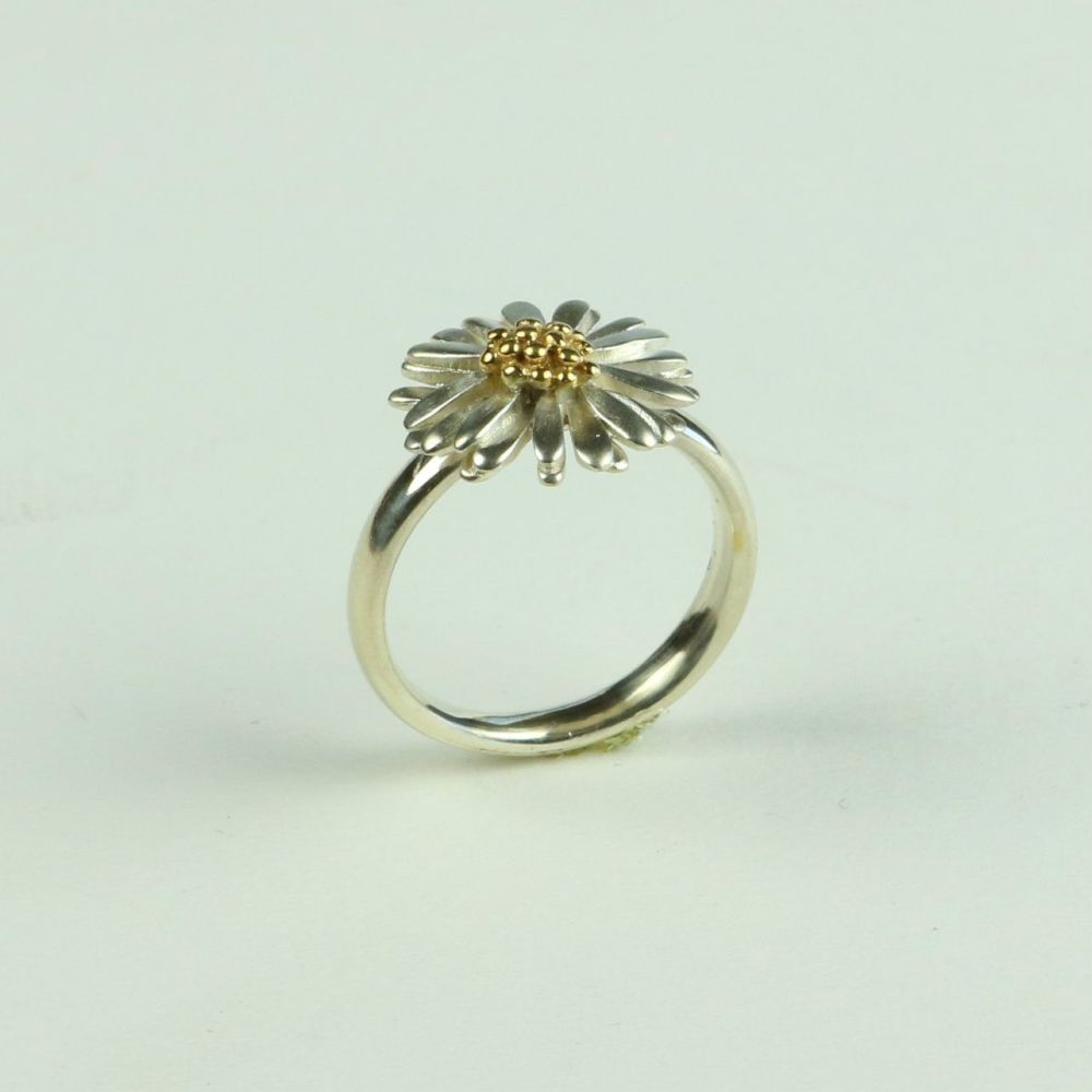 Daisy Medium Ring