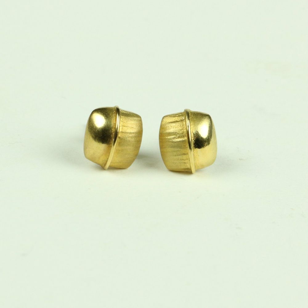  Small Stud Earrings LES 1G