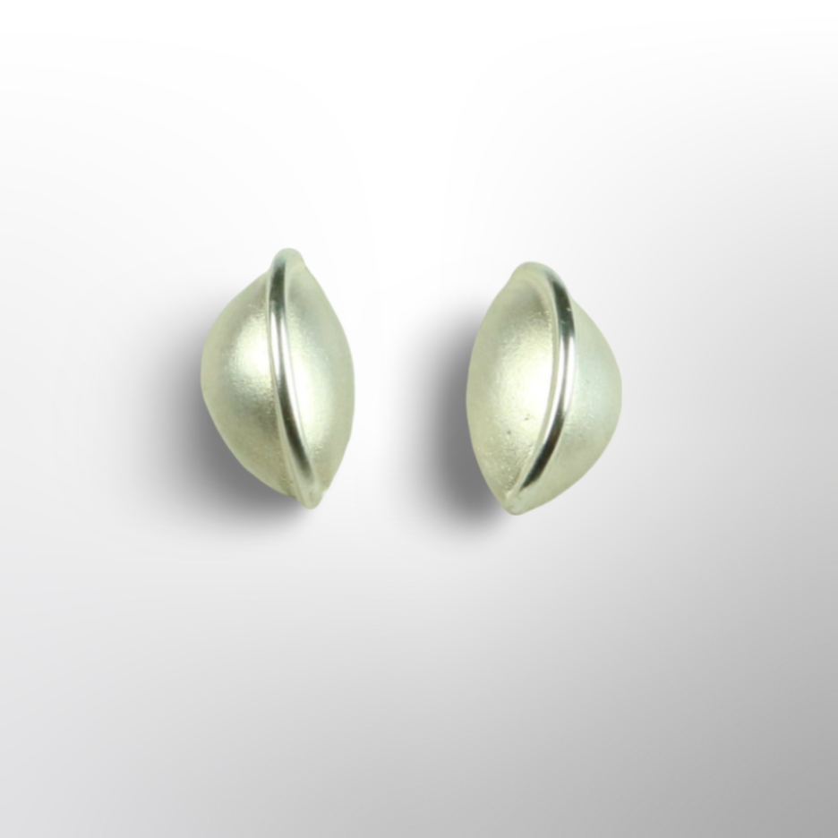 <!--001-->Small Stud Earrings VOES 1