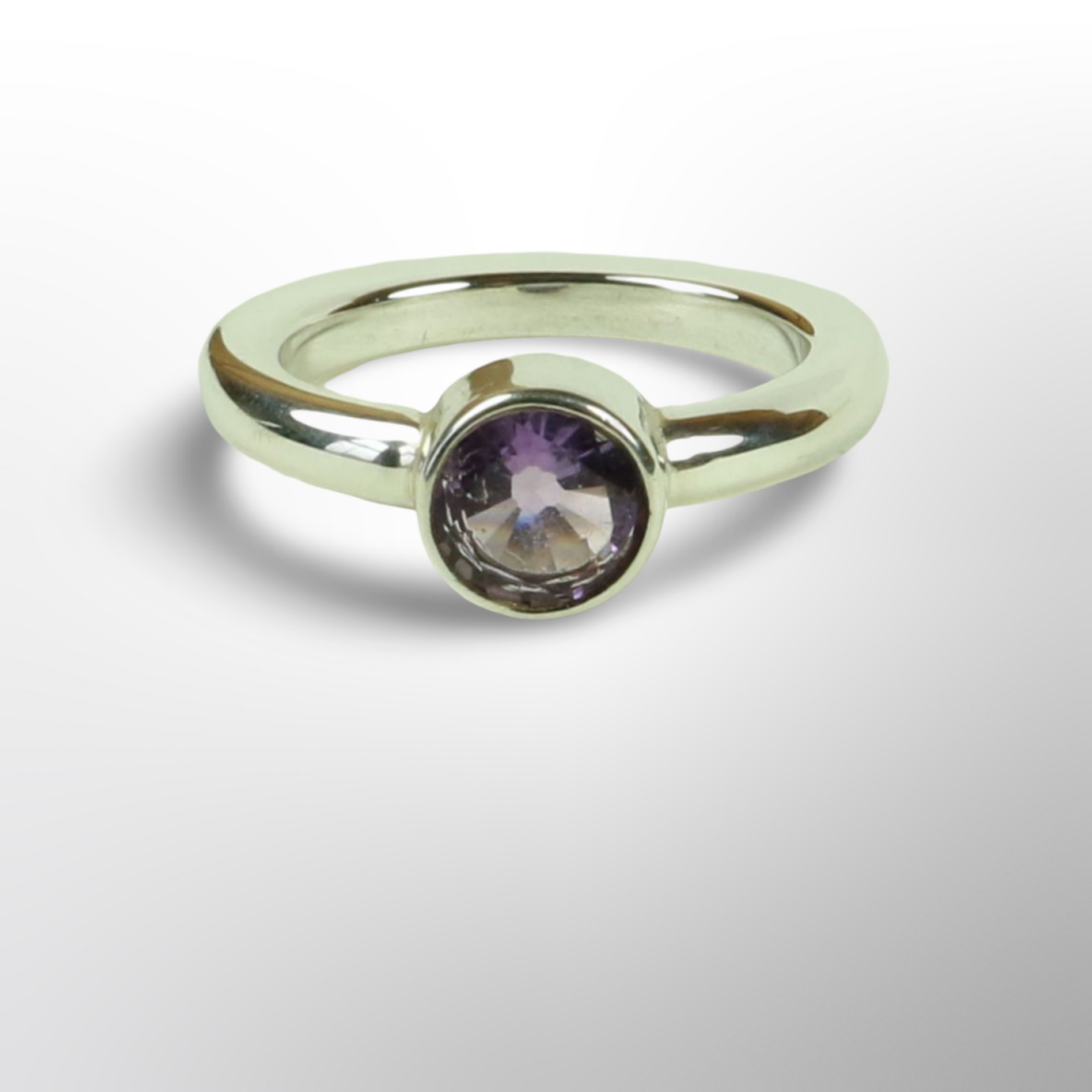 Halo Silver Ring with Amethyst Size N
