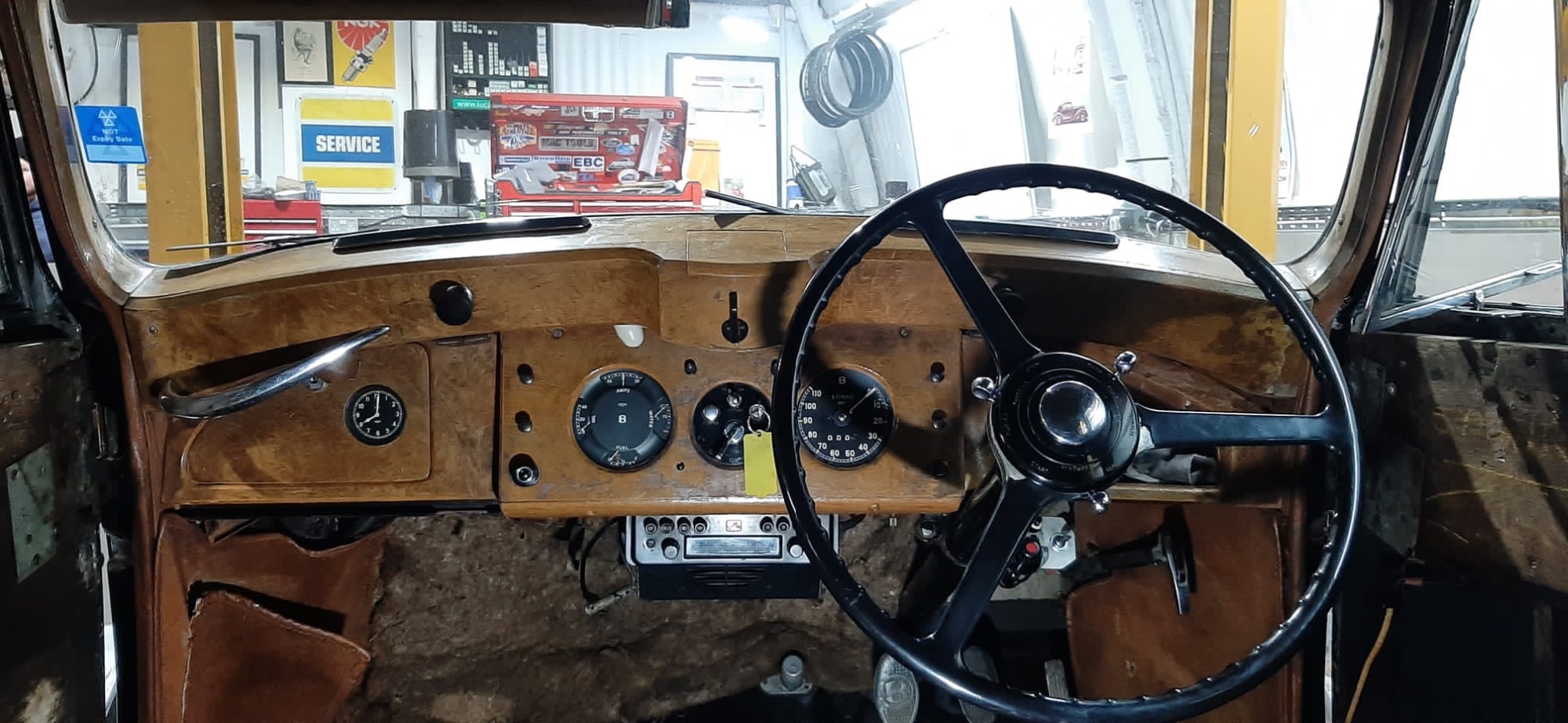 Bentley classic car dashboard restoration 