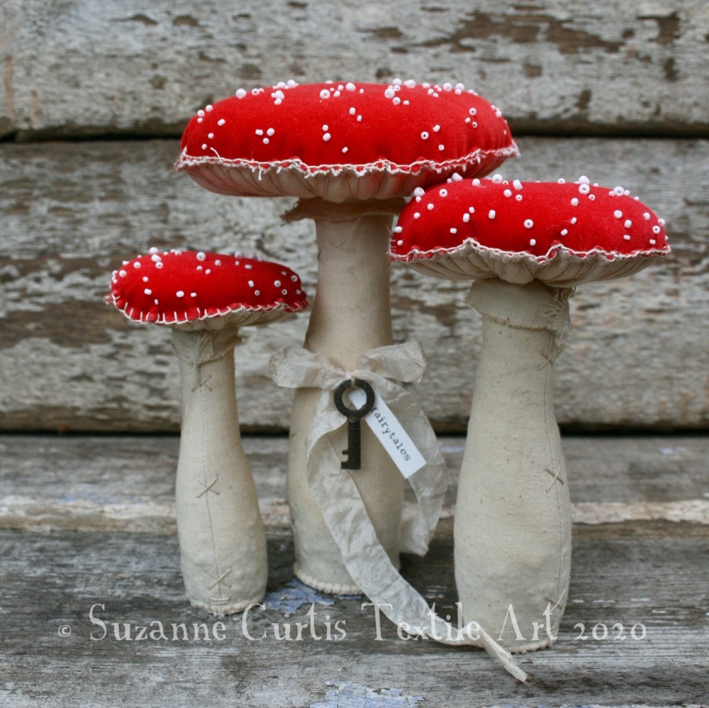 Set of Velvet Fly Agaric Toadstools 05