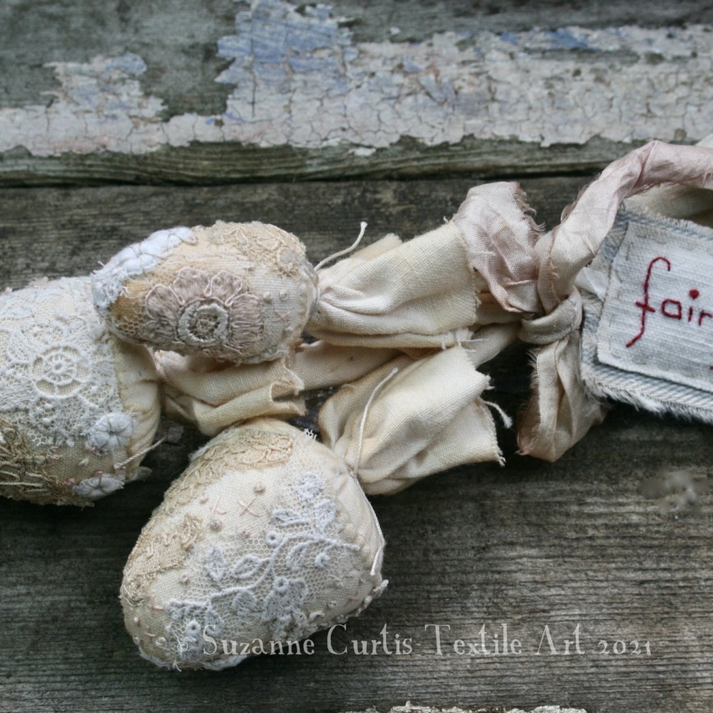 Spindly Toadstool Trio - Lace 18