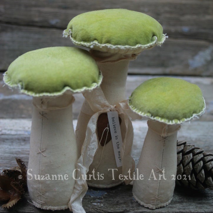 Set of three velvet Fly Agaric toadstools E