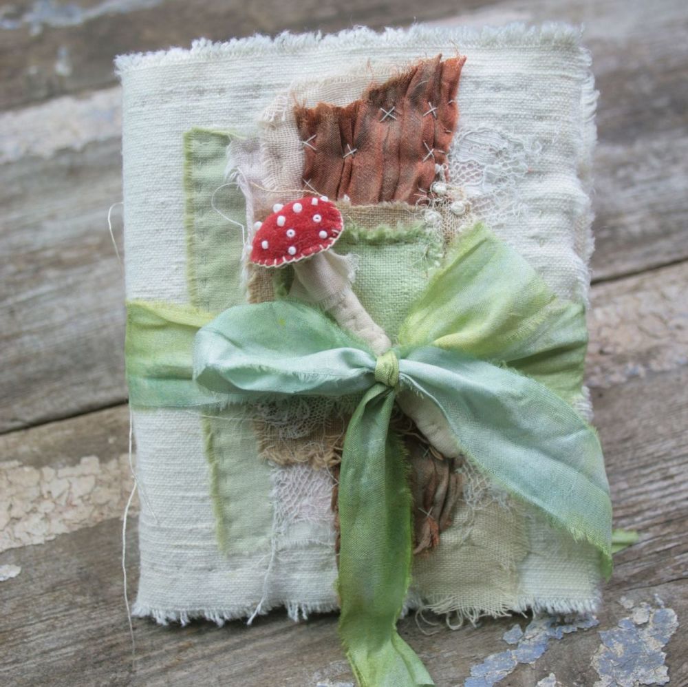 Textile Needle Book Toadstool F