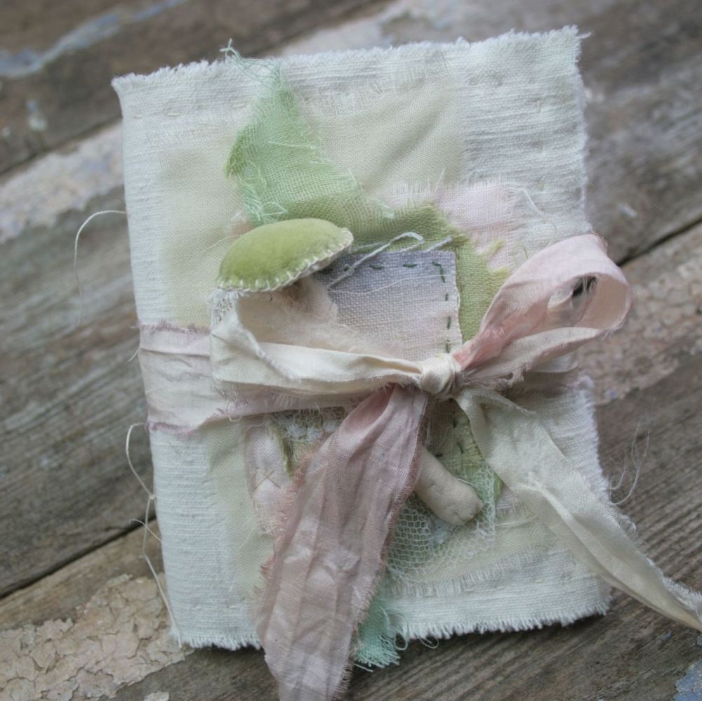 Textile Needle Book Toadstool G