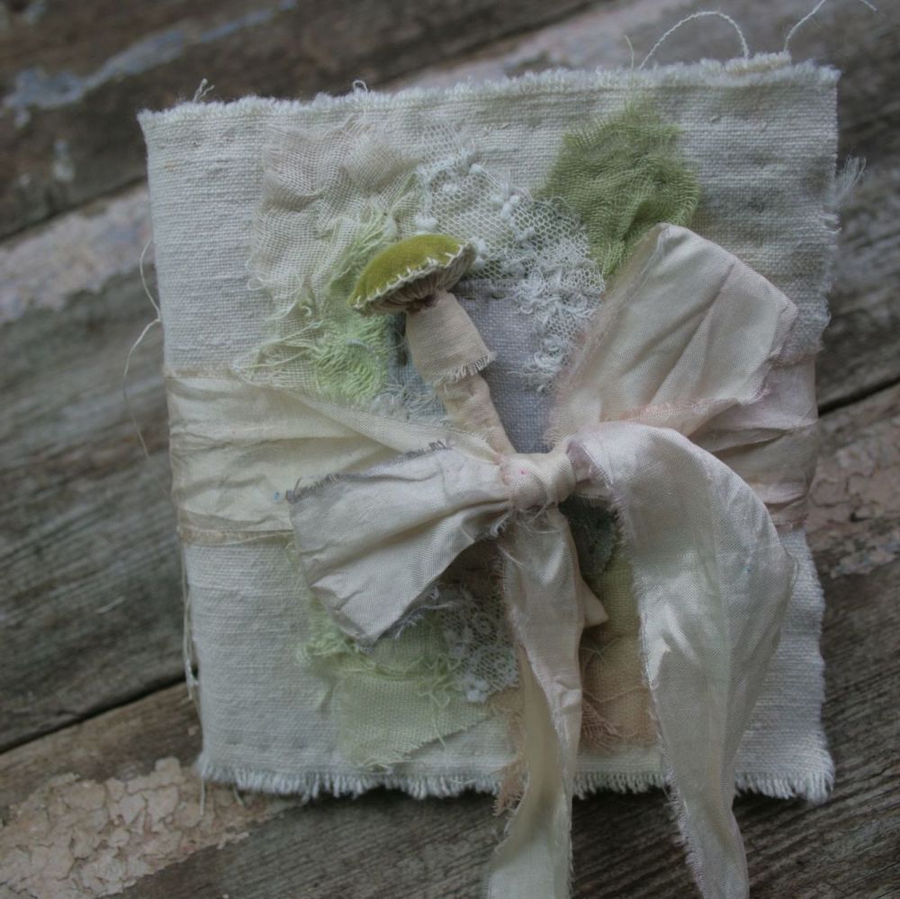 Textile Needle Book Toadstool O