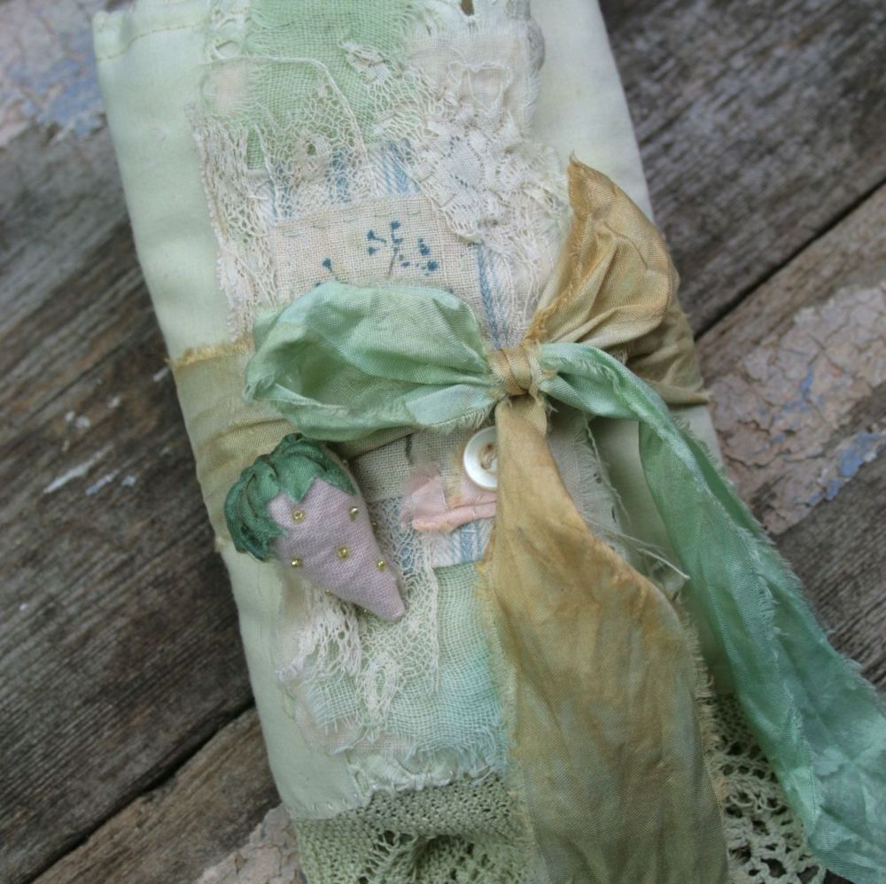 Sewing Wrap/Needlebook D