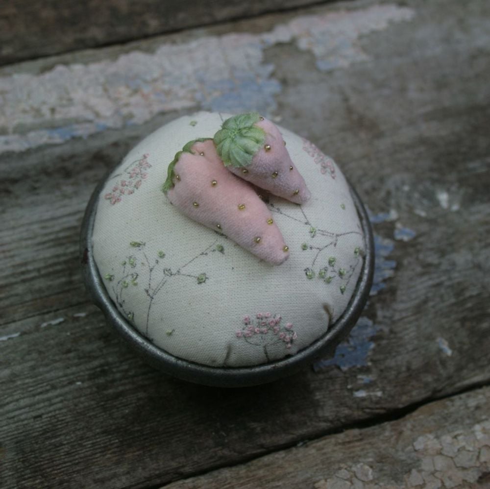 Vintage Tin Pincushion with Strawberries A