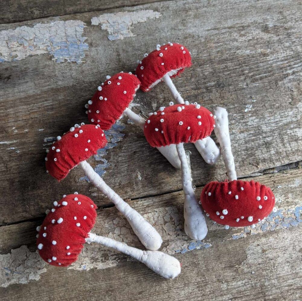 Deluxe Fly Agaric Brooch