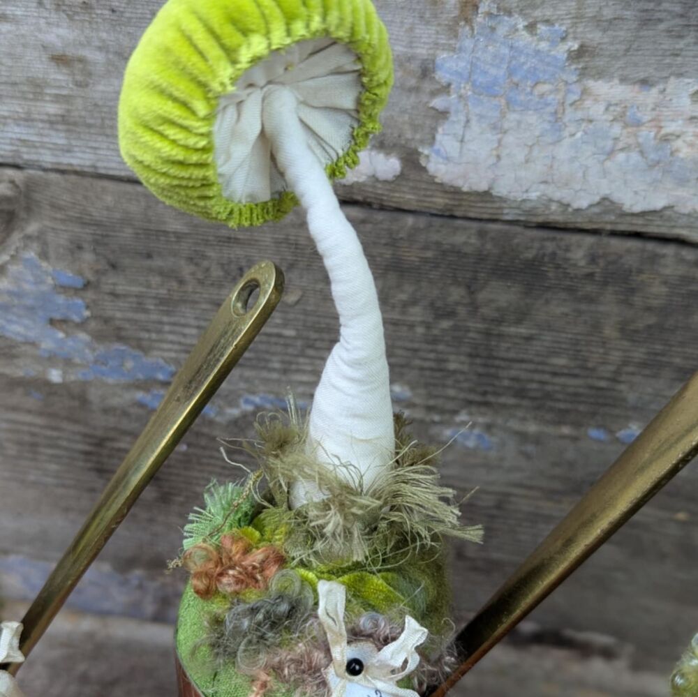 Green Velvet Toadstool in Copper Pan