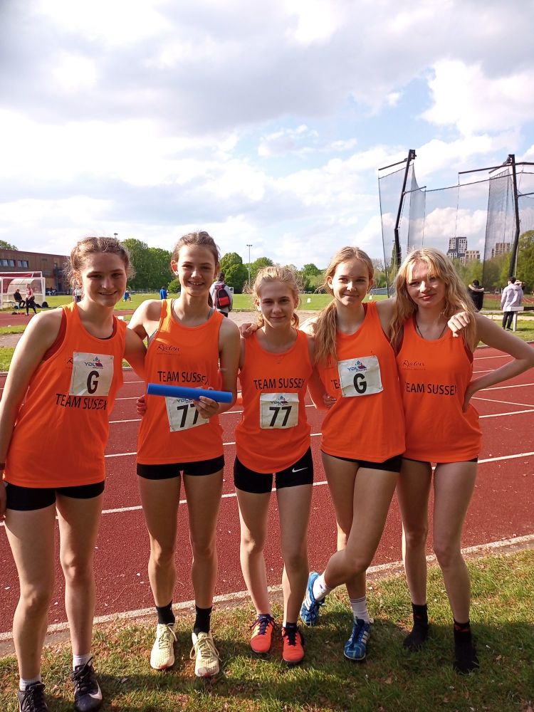 Sophie and Isabelle with relay girls