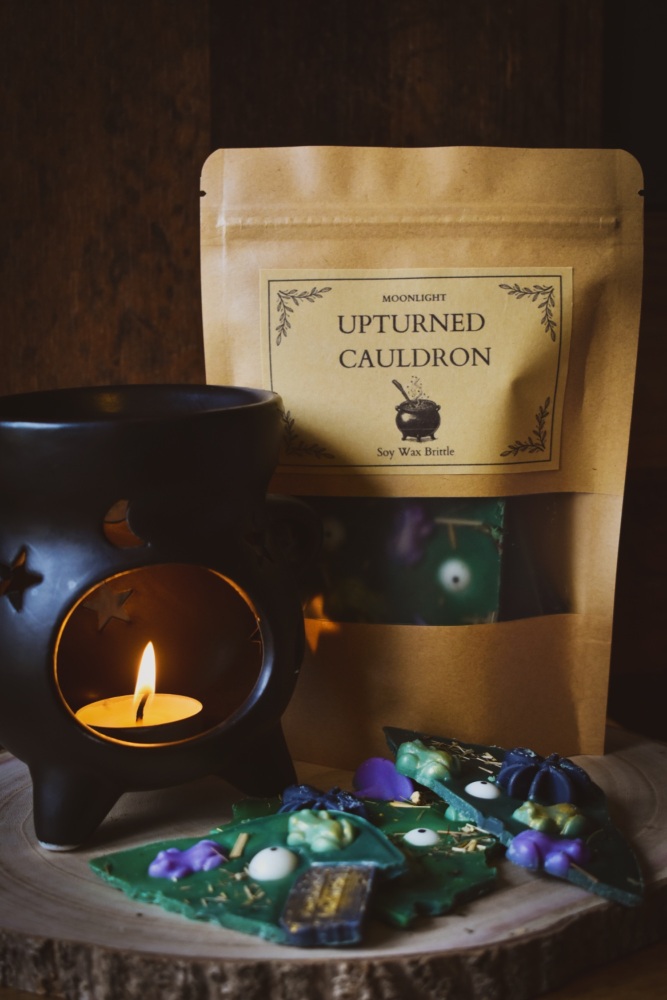 Upturned Cauldron - Wax Brittle