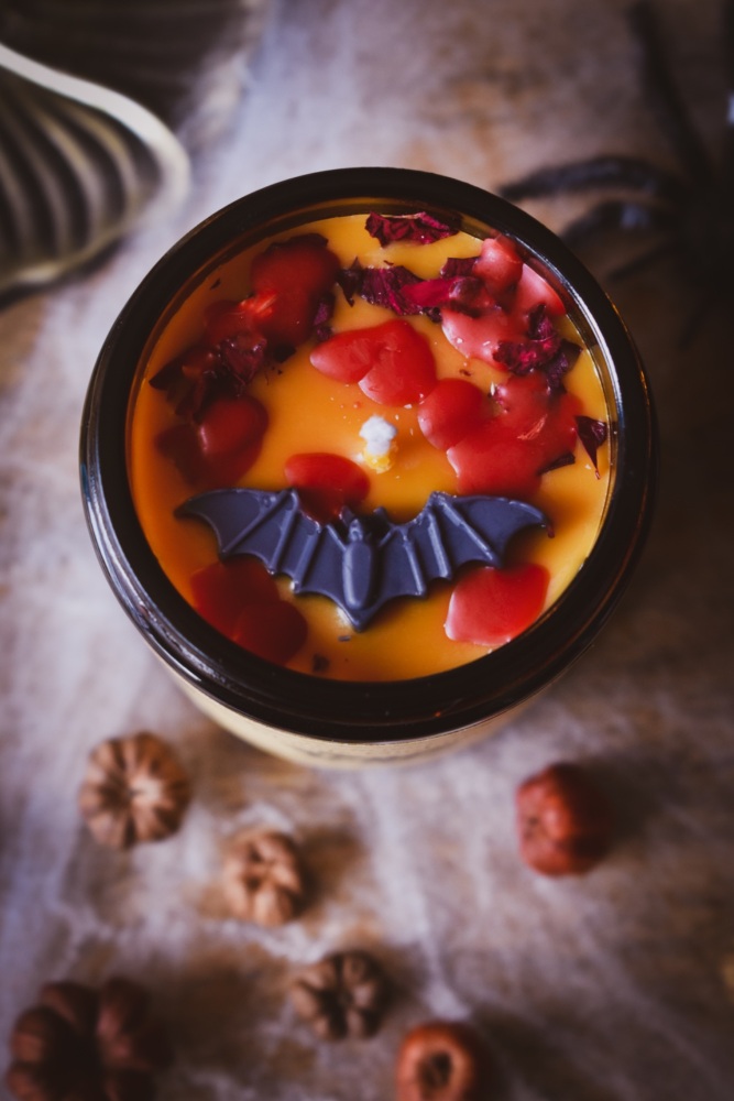 A bloody nightmare Candle